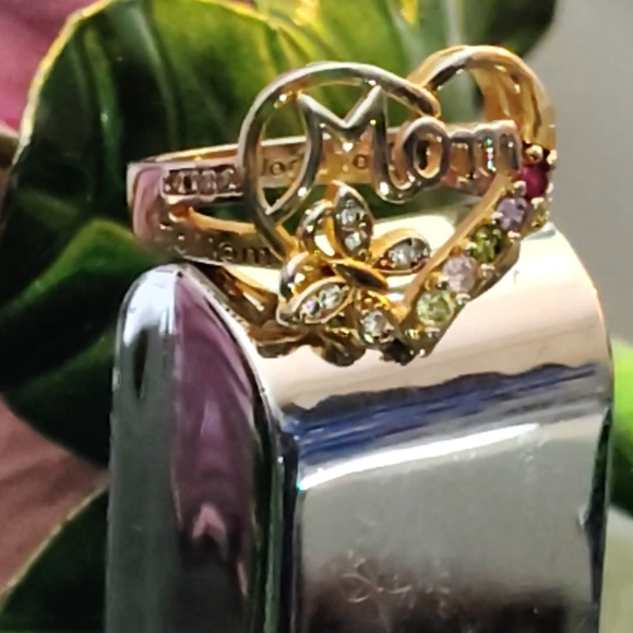 Mom Ring - Picture 4 of 12